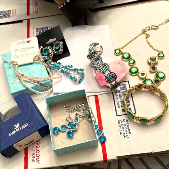 Swarovski Jewelry - Jewelry Bundle 1 Piece Swarovski